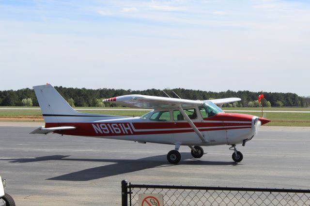 Cessna Skyhawk (N9161H)