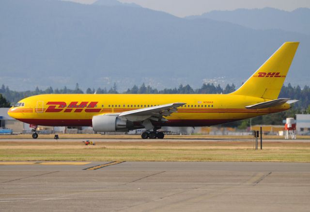 BOEING 767-200 (N769AX)