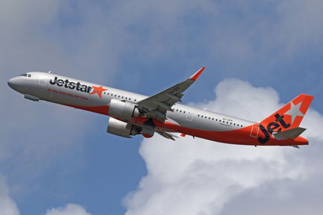 Airbus A321neo (VH-OFP)