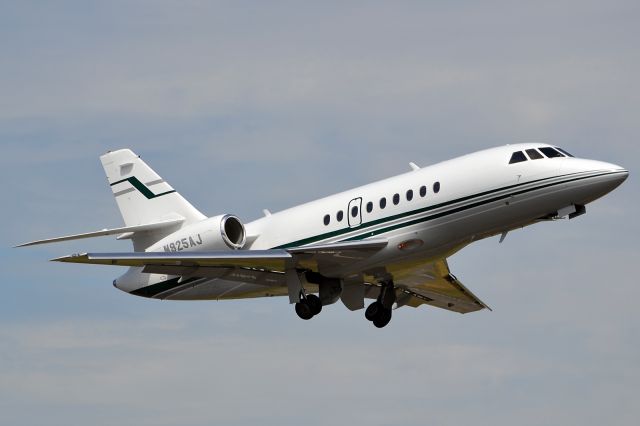 Dassault Falcon 2000 (N925AJ)