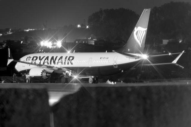 Boeing 737 MAX 8 (EI-IJA) - Tenerife Norte - Los Rodeos (TFN / GCXO) - Spainbr /br /Photo taken: January 19, 2024br /br /Operator: Ryanairbr /Type: Boeing 737-8-200br /Registration: EI-IJAbr /Serial: 62367/8844