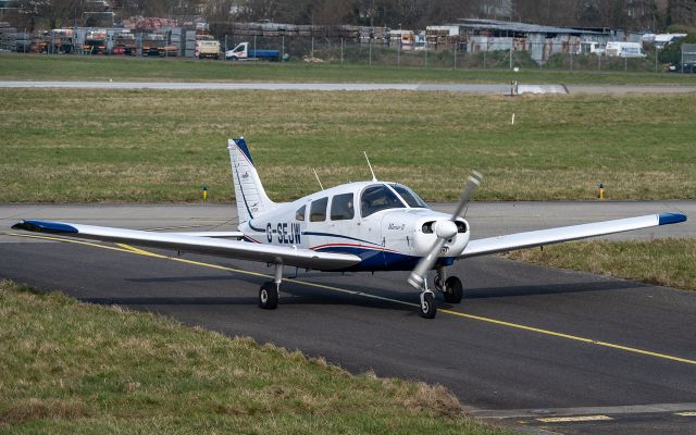 Piper Cherokee (G-SEJW) - Piper PA-28-161 Warrior II taxing into Jersey Aero Club 18/Feb/2025