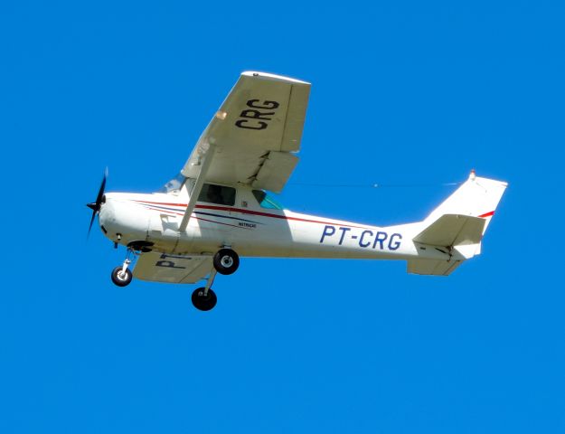 Cessna Commuter (PT-CRG)