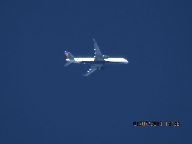 Boeing 757-200 (N711ZX)