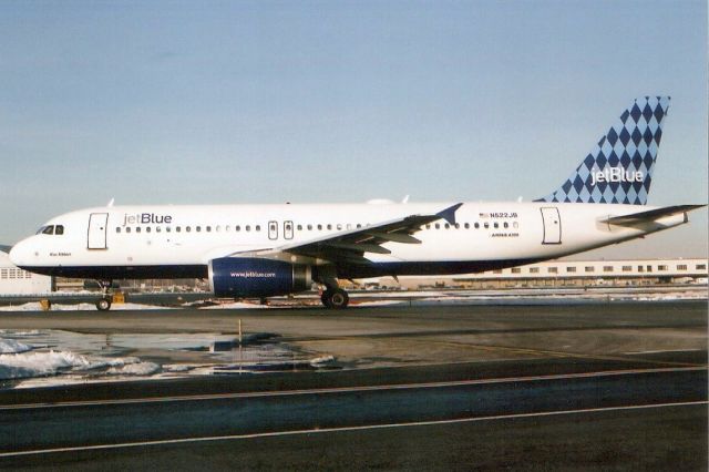 Airbus A320 (N522JB) - Seen here in Feb-06.  With JetBlue from May-01 to Sep-07 when it became D-ANNG then N522JG.  Registration cancelled 25-Oct-11.  Broken up at EDDL.