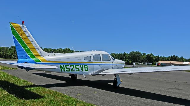 Piper Cherokee Arrow (N525VB)