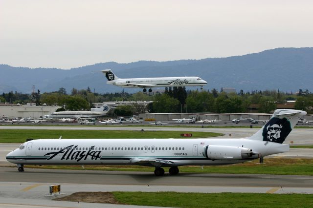 McDonnell Douglas MD-83 (N981AS) - KSJC - Alaska MD on taxi to 30R while N943AS is on final over 30L. Mar 2005