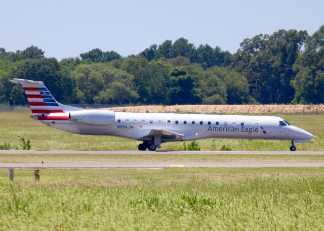 Canadair Regional Jet CRJ-700 (N684JW) - At Shreveport Regional.