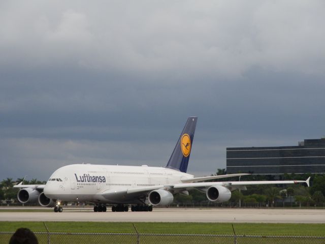 Airbus A380-800 (D-AIMI)