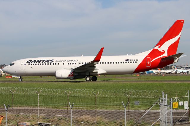 Boeing 737-800 (ZK-ZQE)