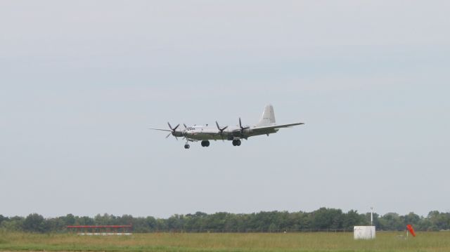 Boeing B-29 Superfortress (N69972) - Watching B-29 Doc on short final to Runway 18 at New Century Air Center (KIXD) on Sunday, September 8, 2019.