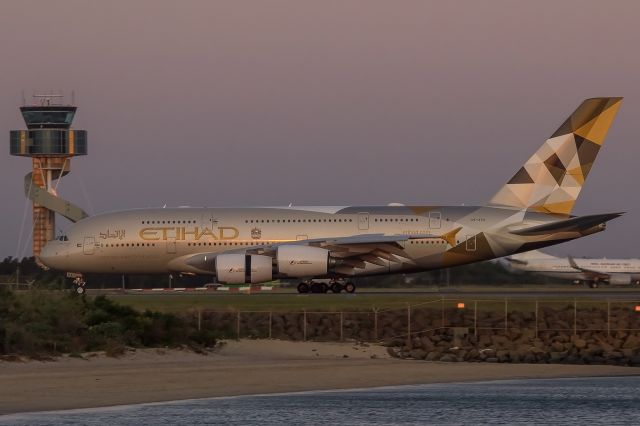 Airbus A380-800 (A6-APA)