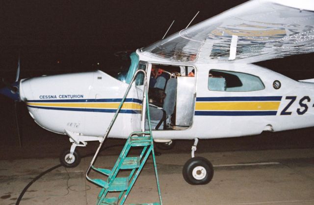 Cessna Centurion (ZS-AVB) - A 150 gallon ferry tank installed.