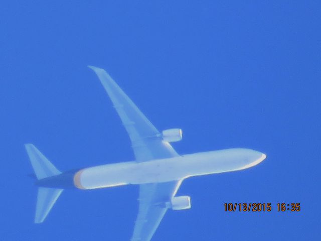 BOEING 767-300 (N355UP)