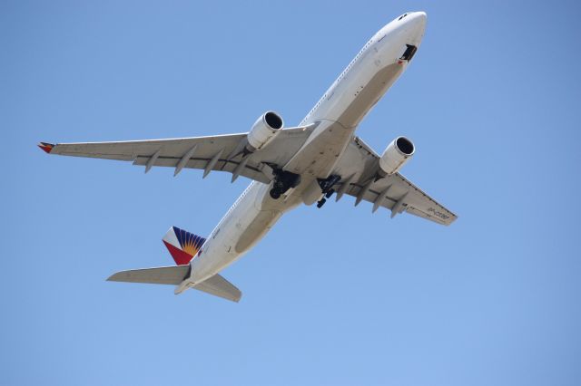 Airbus A330-300 (RP-C3332)