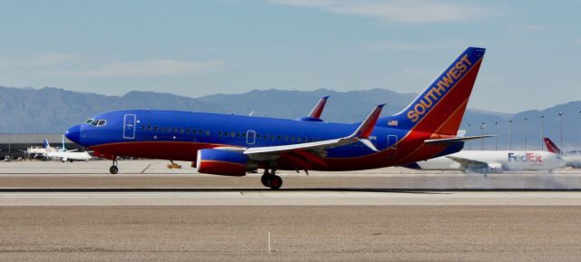 Boeing 737-700 — - Please change the size to full screen to decrease the blurriness.
