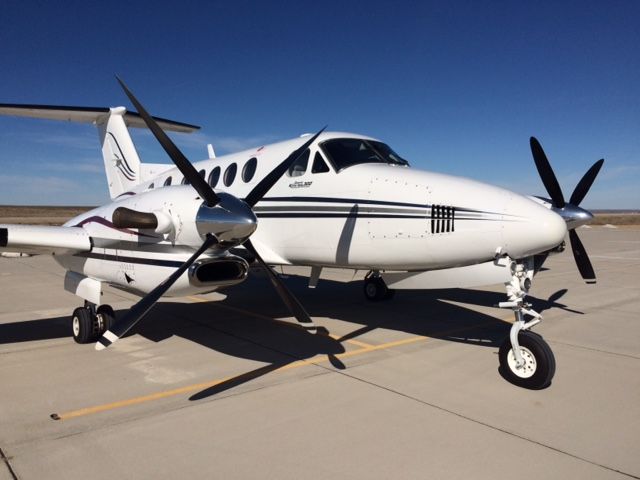 Beechcraft Super King Air 300 (N304JS)