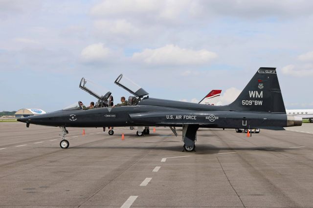 Northrop T-38 Talon (6714845) - A Northrop USAF T-38A, 67-14845, c/n T.6041, from the 509th Bomb Wing, Whiteman AFB, MO, on the Atlantic Aviation ramp just before departure. This T-38 is marked for the 509th BW Commander, Brigadier General John Nichols.