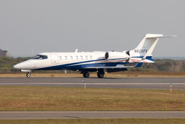 Learjet 40 (N625FX) - Rollout after landing RW 06 at Nantucket.