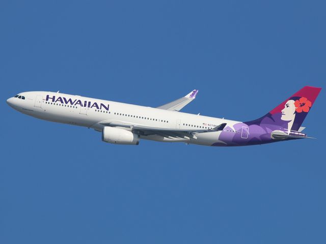 Airbus A330-300 (N374HA)