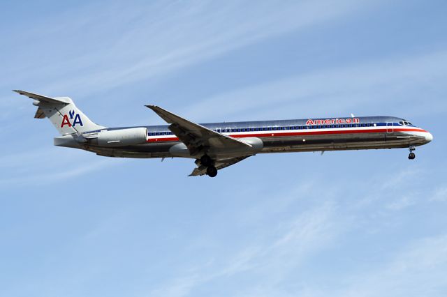 McDonnell Douglas MD-82 (N964TW) - Oct. 22, 2011 - Final for 14R