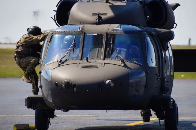 Sikorsky S-70 (1602844) - 16-02844 / United States Armybr /Sikorsky UH-60M " Blackhawk "br /10th Mountain Div. / Combat Aviation Brigade 