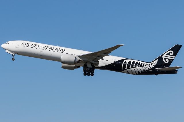 Boeing 777-200 (ZK-OKO) - NOW IN STANDARD AIR NEW ZEALAND LIVERY