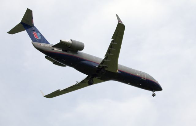 Canadair Regional Jet CRJ-200 (N936SW) - Landing RW 16.