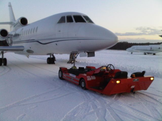 Dassault Falcon 900 —