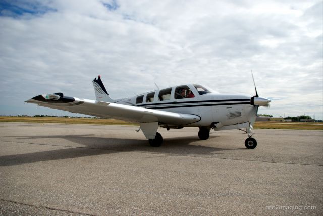 Beechcraft Bonanza (36) (N260EA)