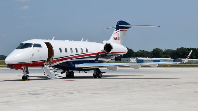 Bombardier Challenger 300 (N86DQ) - "Jetspeed 86" from Teterboro