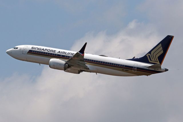 Boeing 737 MAX 8 (9V-MBP)