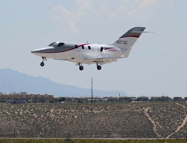 Honda HondaJet (N273C)
