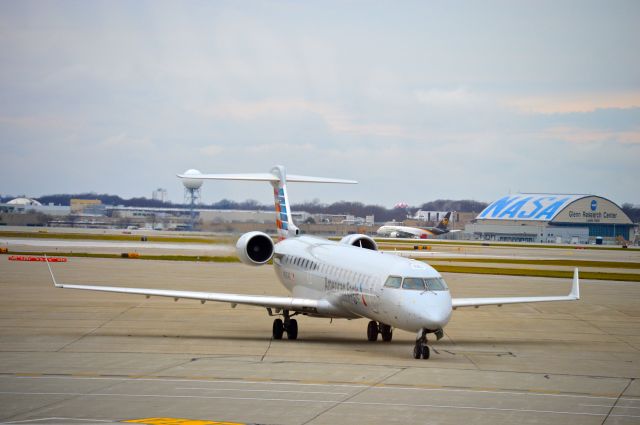 Canadair Regional Jet CRJ-700 (N515AE) - Starting up.