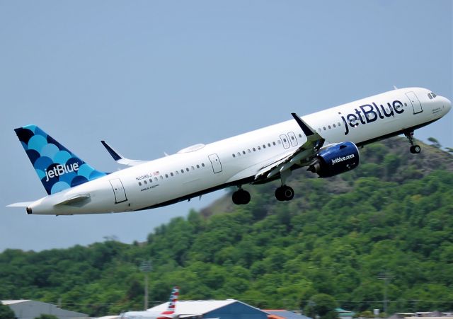 Airbus A321neo (N2086J)