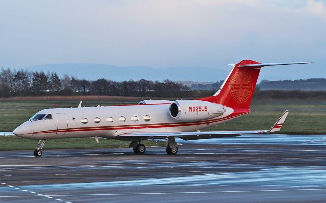 Gulfstream Aerospace Gulfstream IV (N925JS) - n925js at shannon 20/11/15.