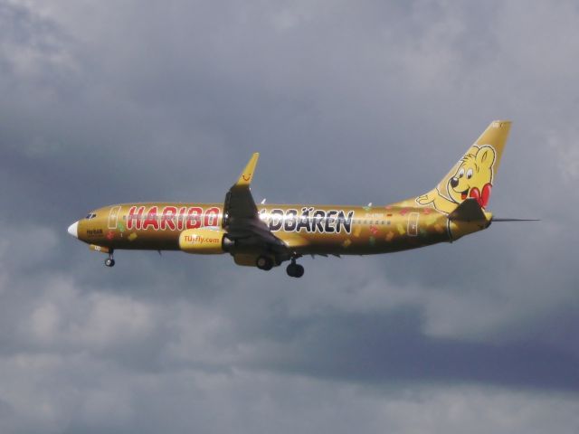 Boeing 737-800 (D-ATUD)