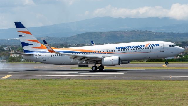 Boeing 737-800 (OK-TVW)