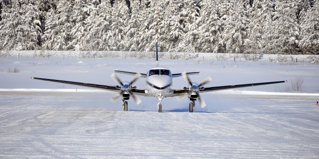 Beechcraft King Air 90 (C-GTGV)