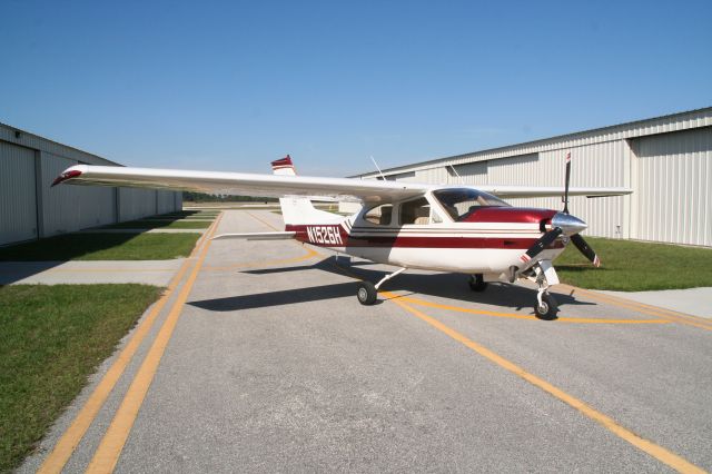 Cessna Cardinal (N1526H)