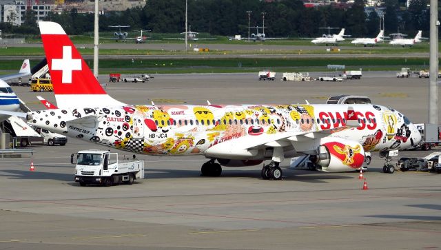 Airbus A220-300 (HB-JCA) - Bombardier-CS300