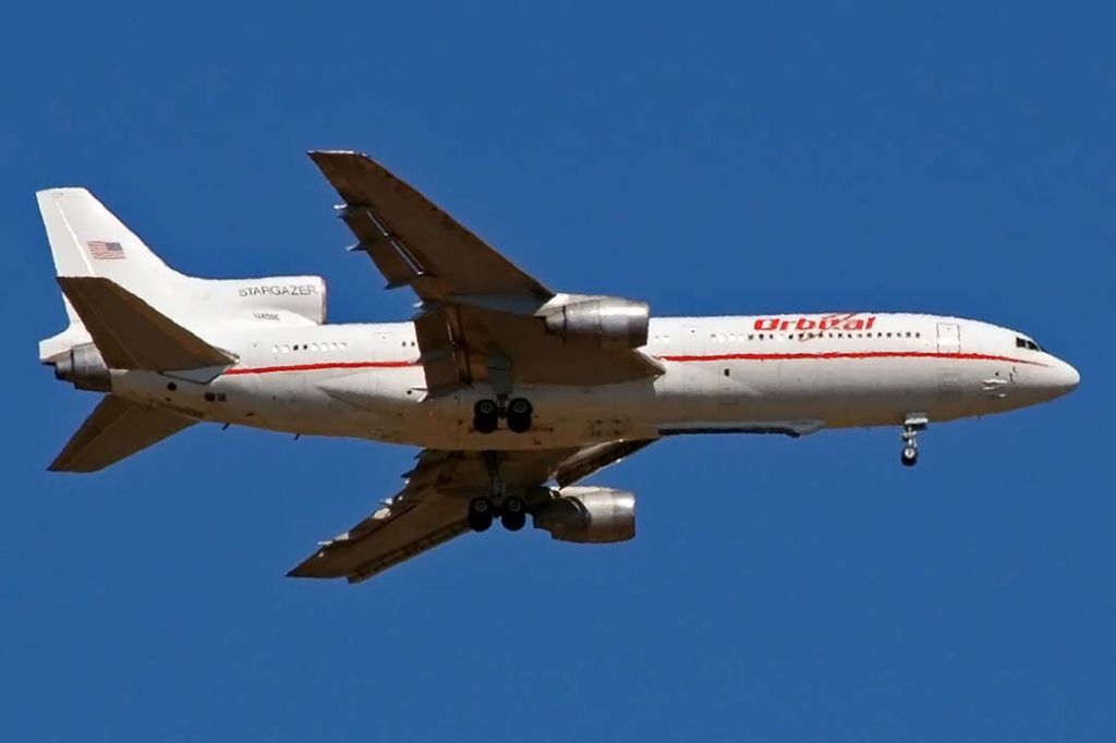 Lockheed L-1011 TriStar (N140SC) - Orbital Sciences Lockheed L-1011 Stargazer N140SC returns to land on Runway 30 at Vandenberg AFB following the launch of the Demonstration of Autonomous Rendezvous Technology mission on April 15, 2005.