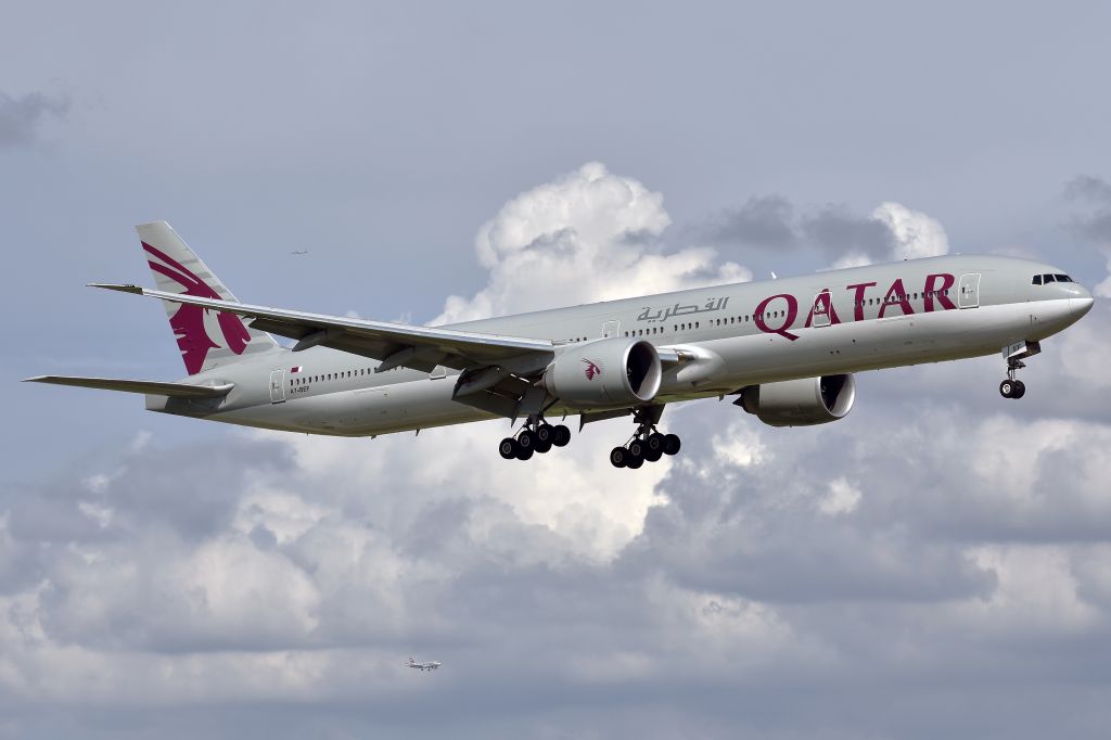 BOEING 777-300ER (A7-BEF)