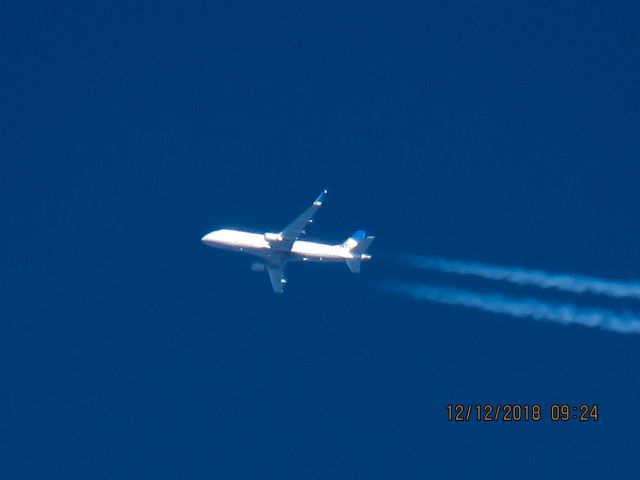 Embraer 175 (N164SY)