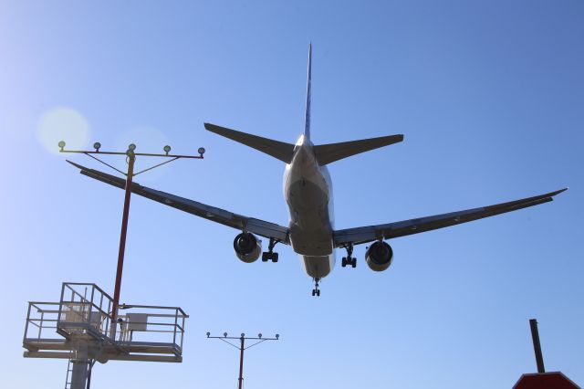 BOEING 777-300ER (JA778A)