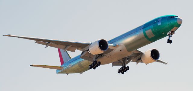 BOEING 777-300 (JA741J) - New Japan Air Boeing 777-346(ER) arriving at Portland for Paint