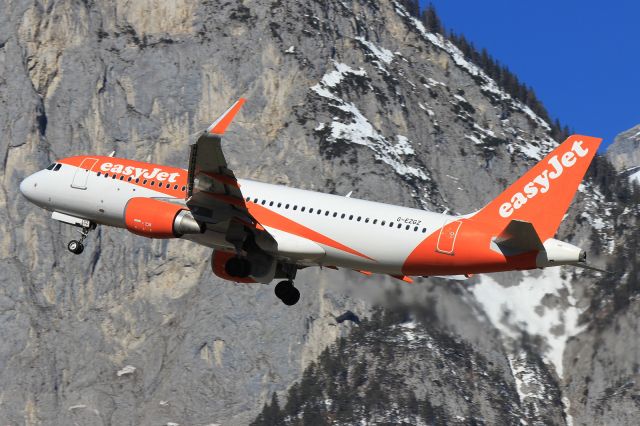 Airbus A320 (G-EZGZ)