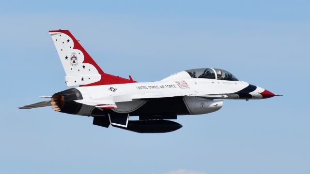 Lockheed F-16 Fighting Falcon — - Thunderbird 7 getting airborne for the start of their demonstration at Joint Base Elmendorf-Richardson (JBER) during Arctic Thunder Open House, July 29, 2022.