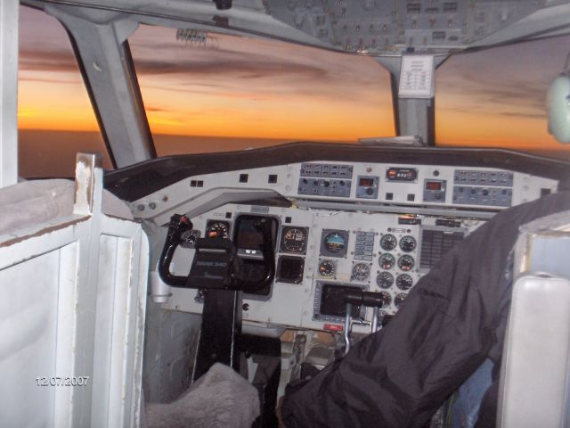 Saab 340 (XA-UGM) - Saab 340A  cockpit, approaching  in twilight to Villahermosa Airport