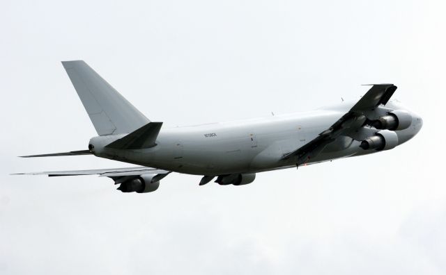 Boeing 747-200 (N708CK) - take off